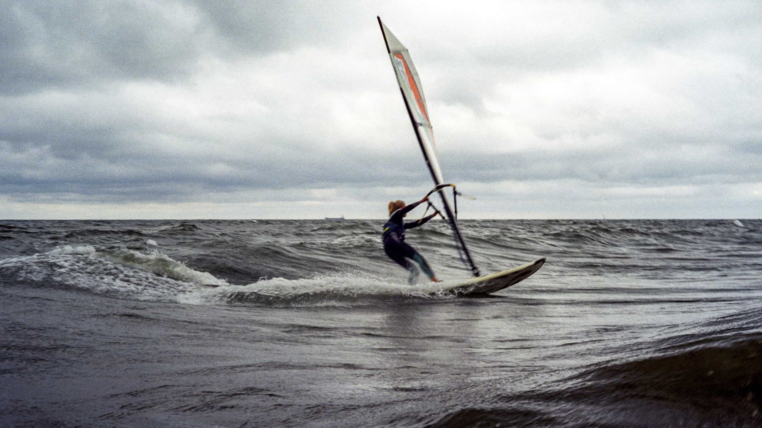 Sailing at the Edge: The Thrill and Precision of Sports Yacht Racing